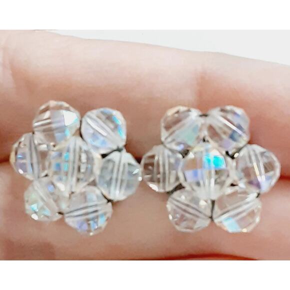Vintage AB Crystal Cluster Screw Back Clip On Earrings Marked Pat Pend Lovely! - Picture 4 of 4